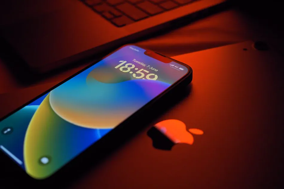 Apple'