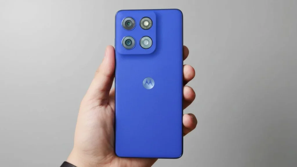 The current image has no alternative text. The file name is: moto-g.webp